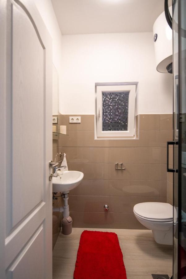 شقة Apartman L&A بيوغْغاد نا موغو المظهر الخارجي الصورة